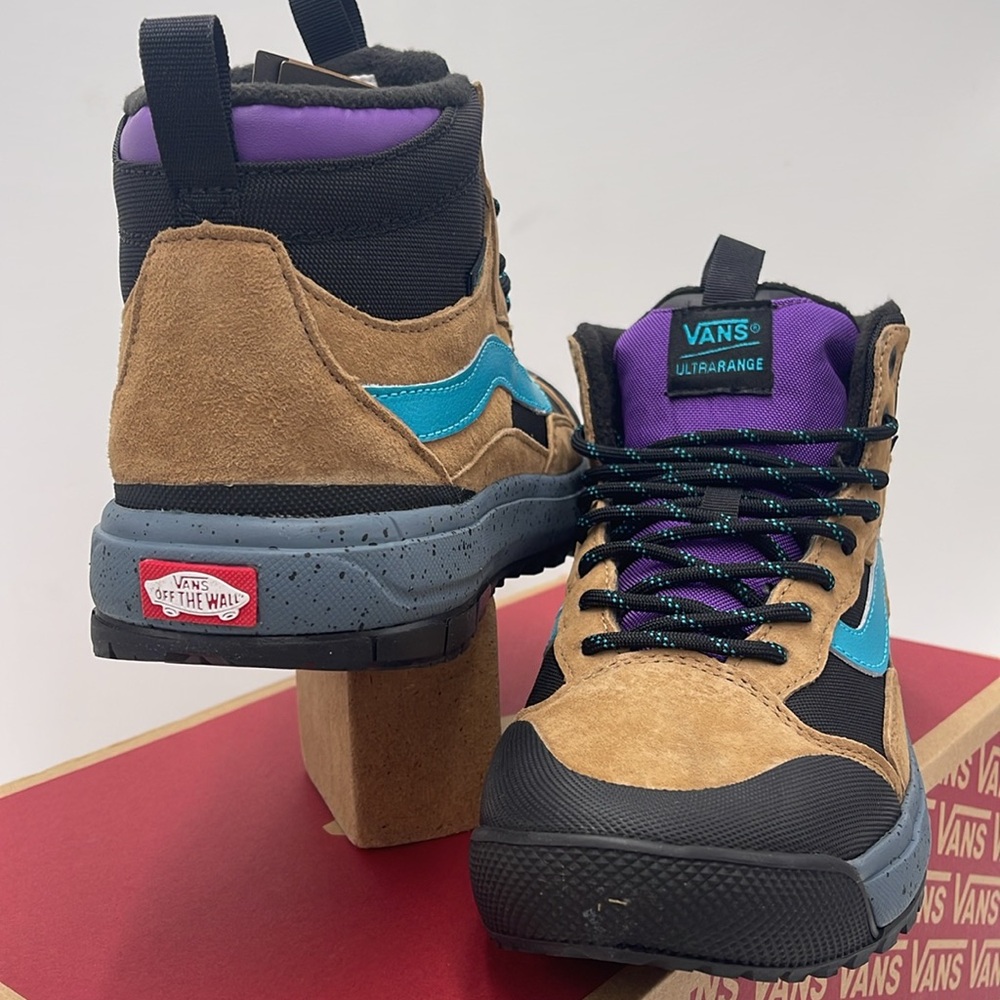 Vans WMNS High-Top Sneakers Boots Blue and Tan Accents Ultrarange Exo
Tobacco - Picture 8 of 16